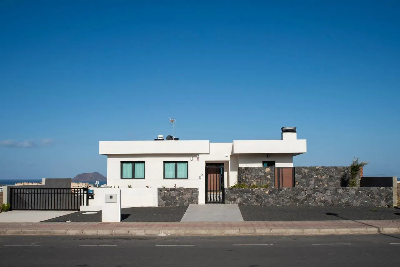Ereza Villa Boraen Corralejo