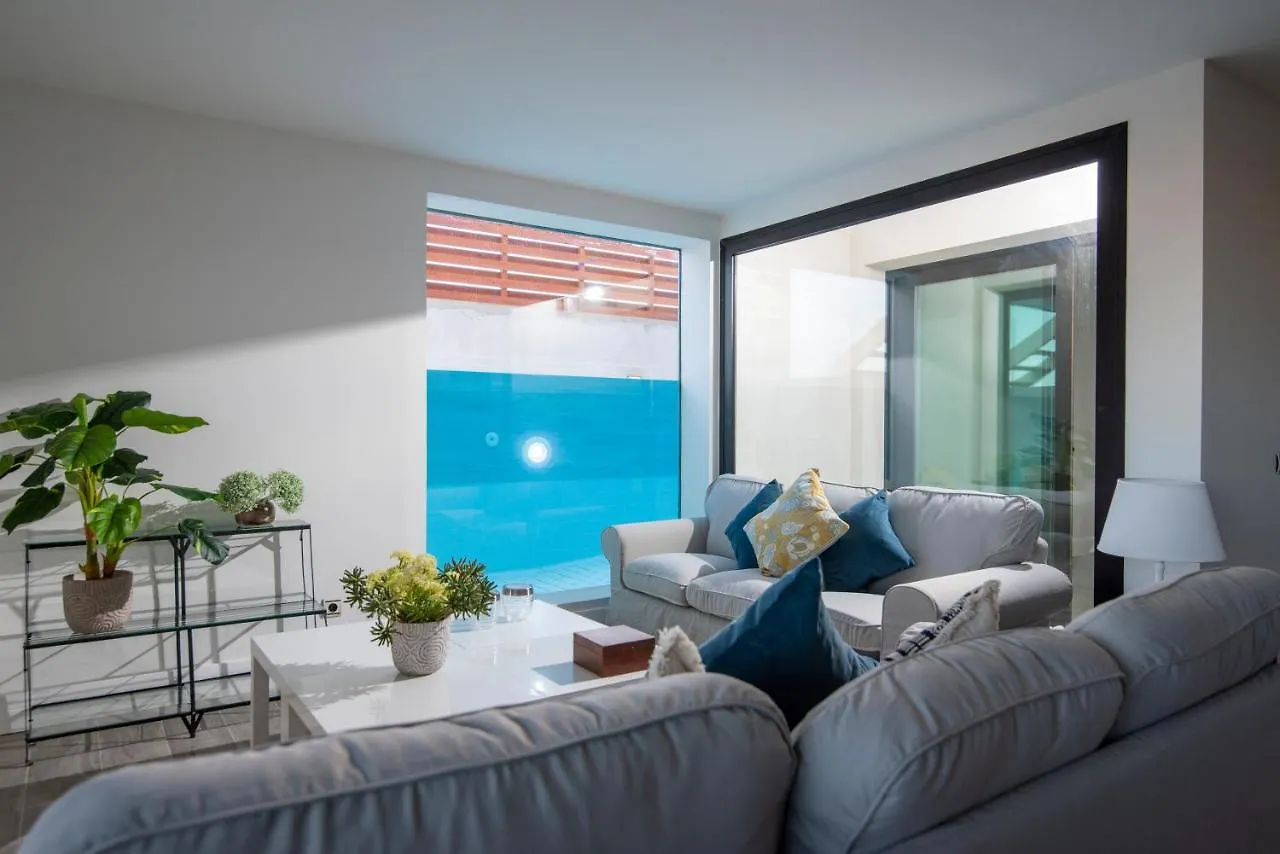 Ereza Villa Boraen Corralejo